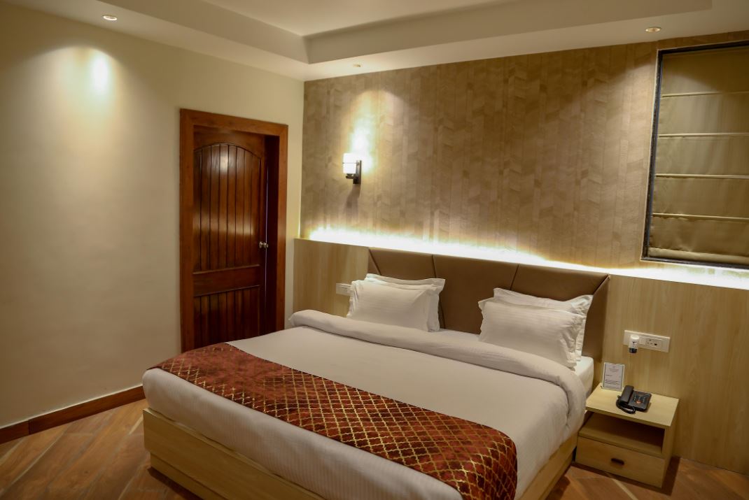 Four Leaf Hotel Arjuna Manor, Varanasi 4/8