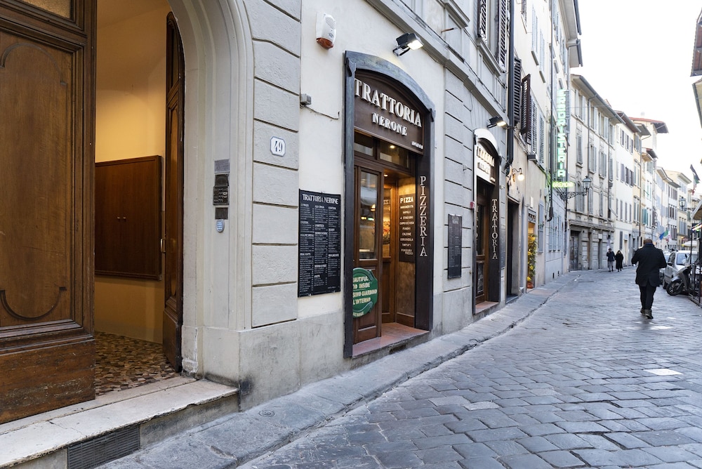 Artemide GuestHouse 20/27