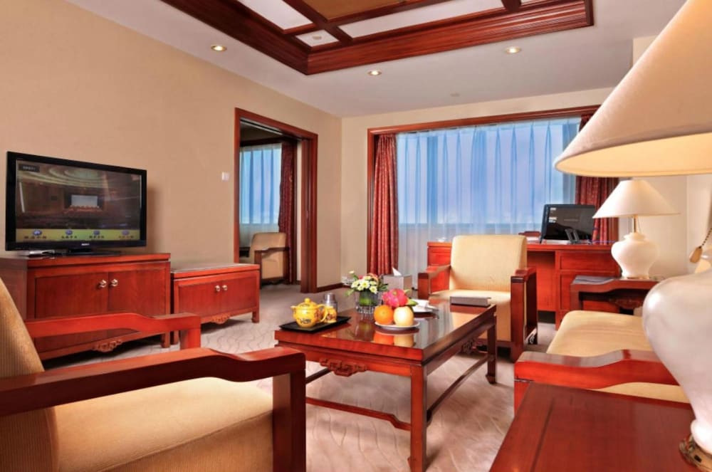 Xinhai Jinjiang Hotel 24/45