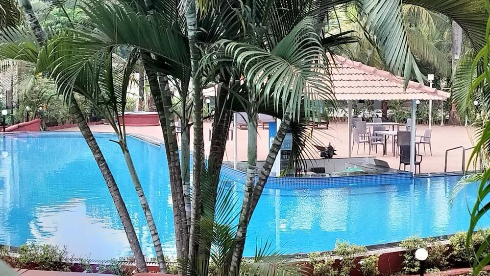 Sun City Hotel 49/52