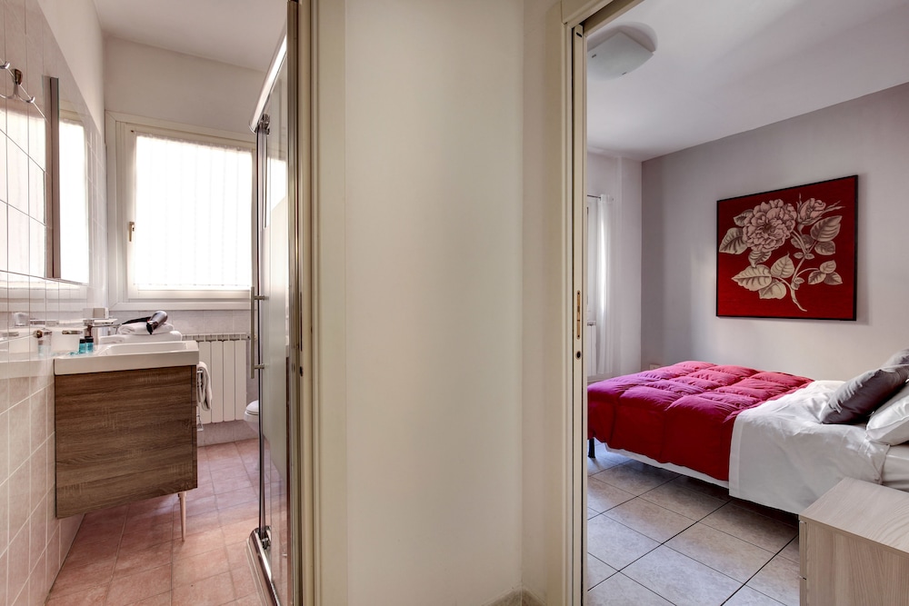 1 BEDROOM, AMBRA, APARTMENT