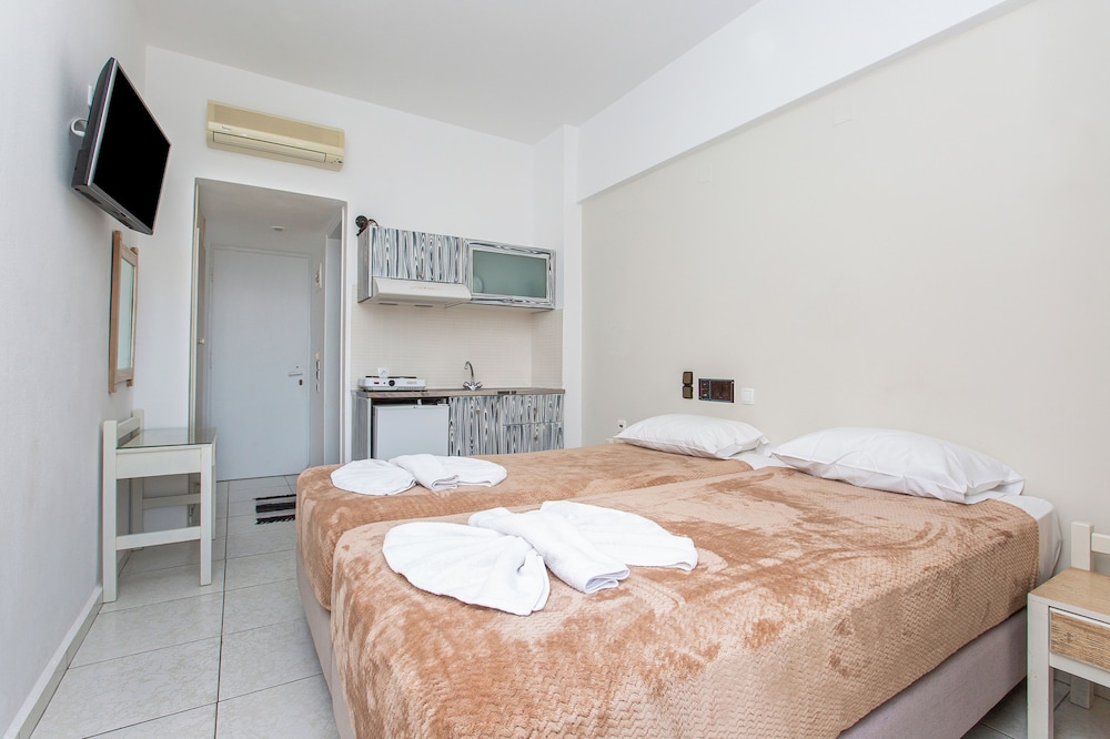Hermes Hotel Malia 18/46