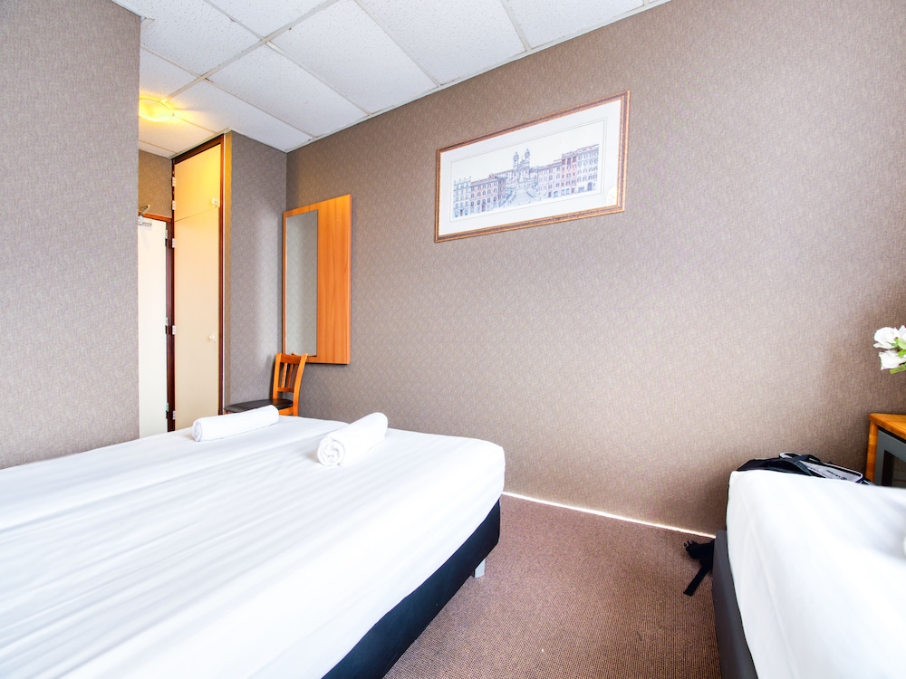 Di-Ann Hotel 22/67