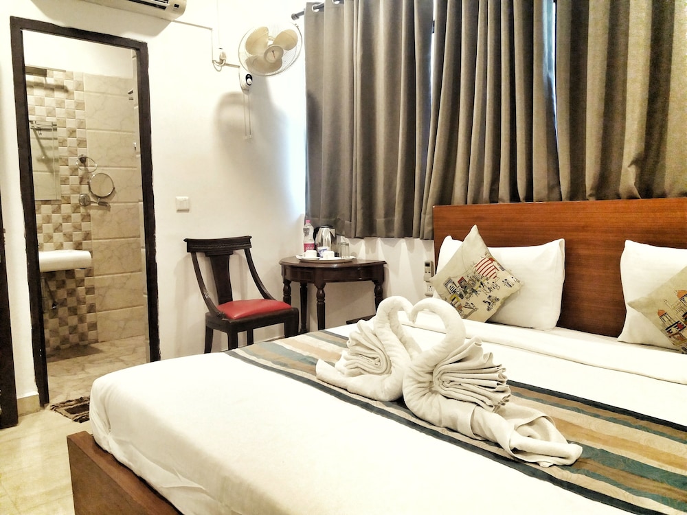 Hotel Delhi Aerocity 32/75