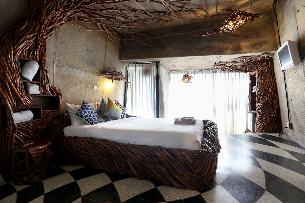 Mo Rooms 12/50