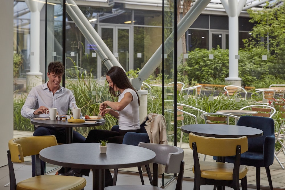 Aparthotel Adagio London Brentford 36/43