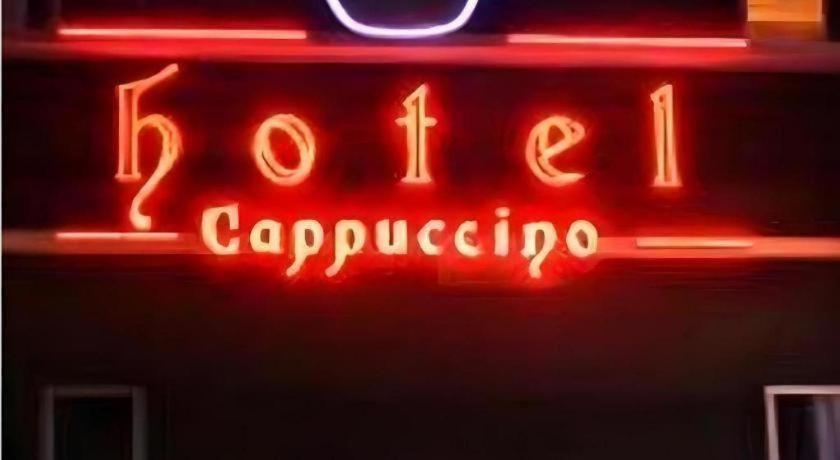 Cappuccino Hotel 11/35