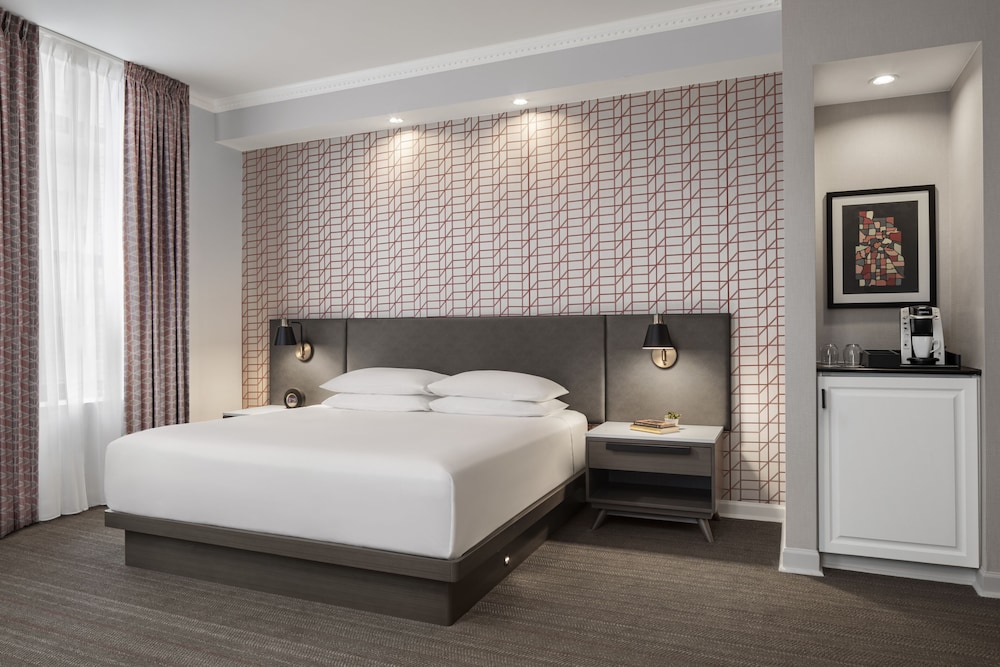 Hyatt Centric Downtown Minneapolis 10/50