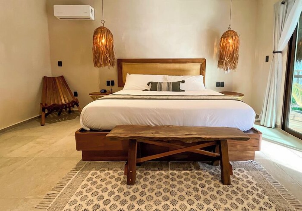 Superior, King Bed, Garden View