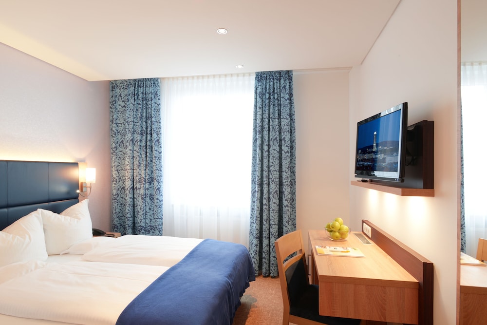 Ringhotel Loew S Merkur 22/59