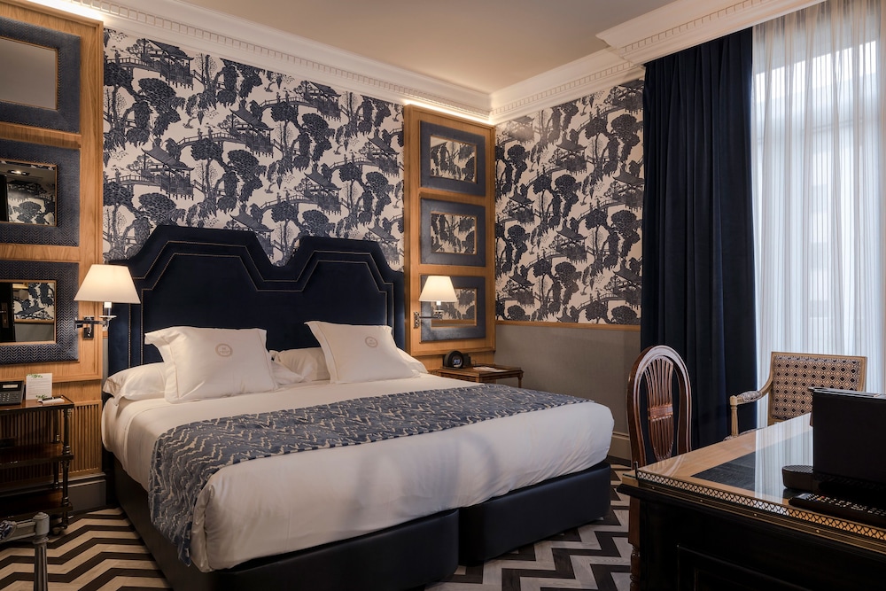 Heritage Madrid Hotel 11/77