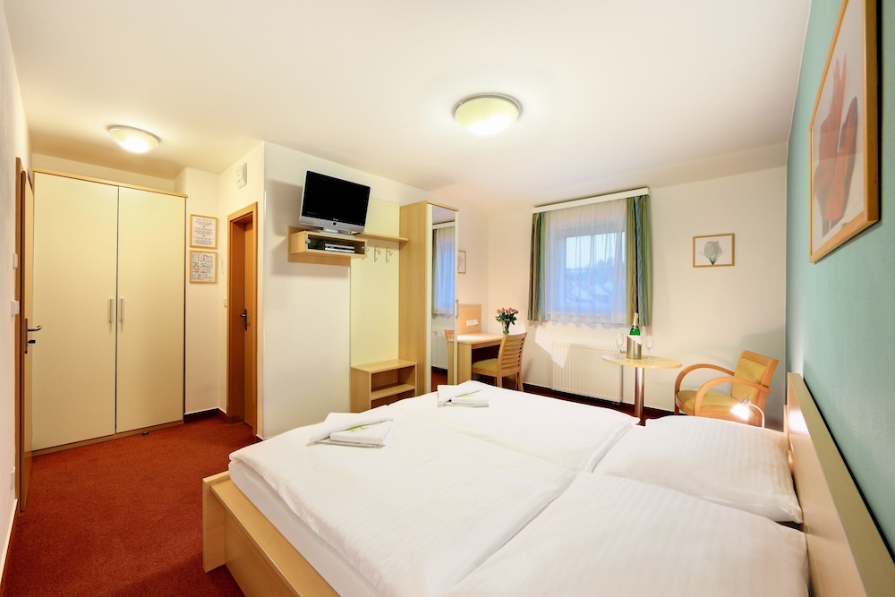Penzion Krumlov - B and B Hotel 12/41