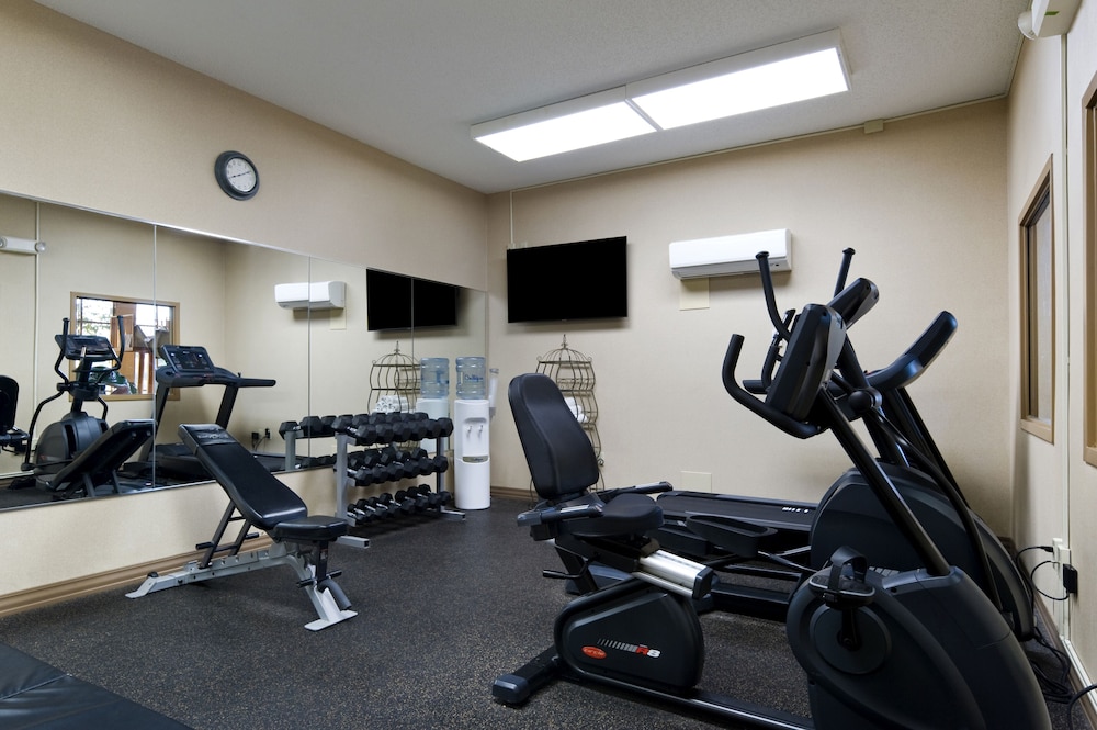 Clubhouse Hotel Suites Sioux Falls 38/67