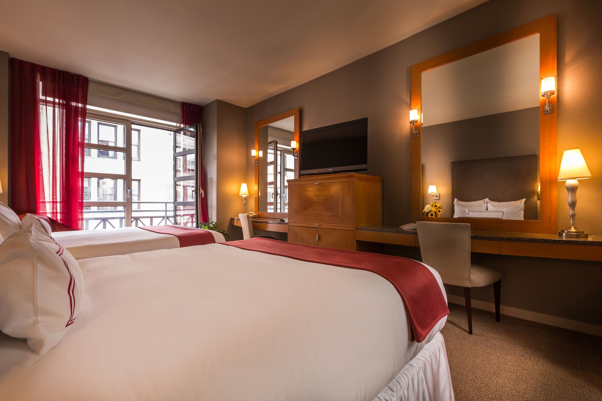 ROOM, 2 QUEEN BEDS, BALCONY