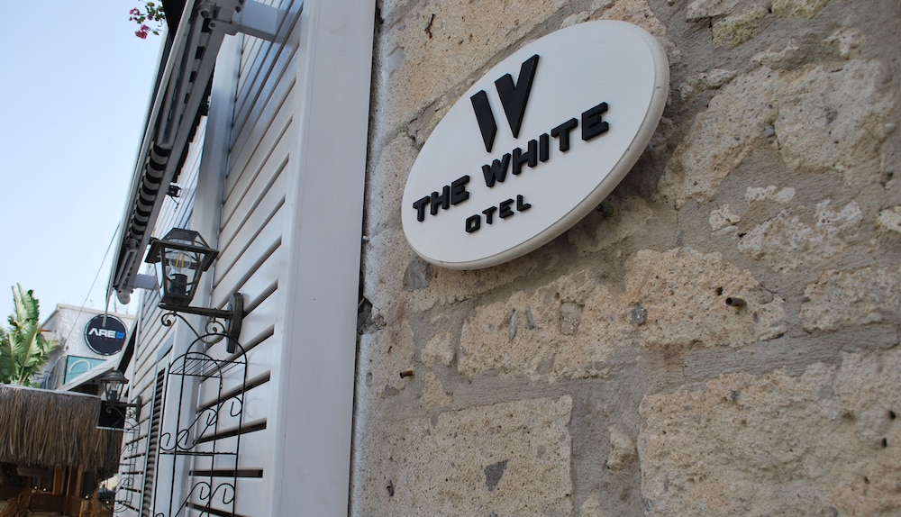 The White Hotel 19/92