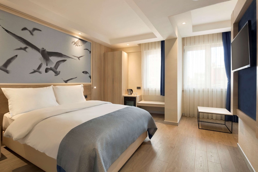 Ramada by Wyndham Istanbul Old City 15/55