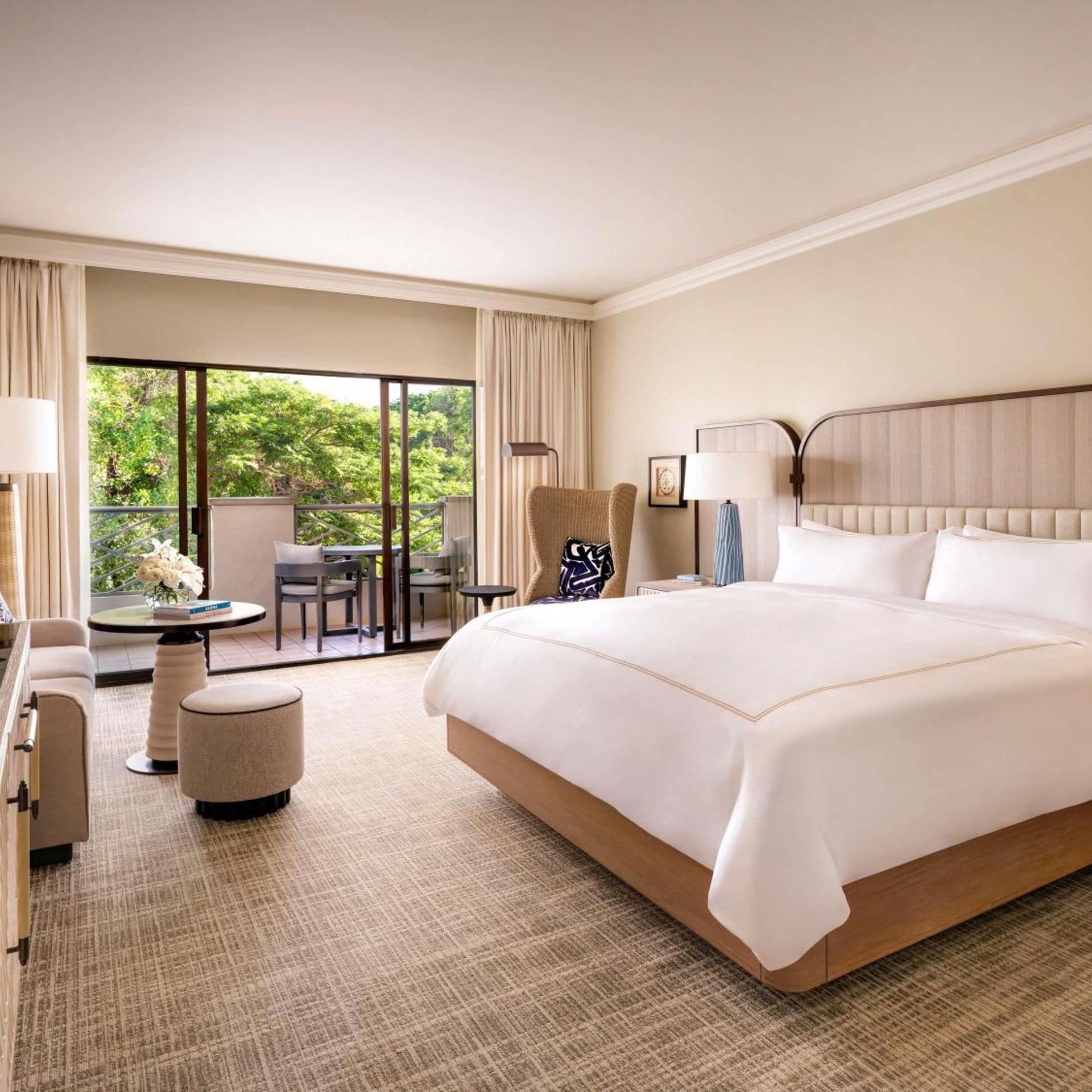 Fairmont Gold, Premium, King Bed, Garden View