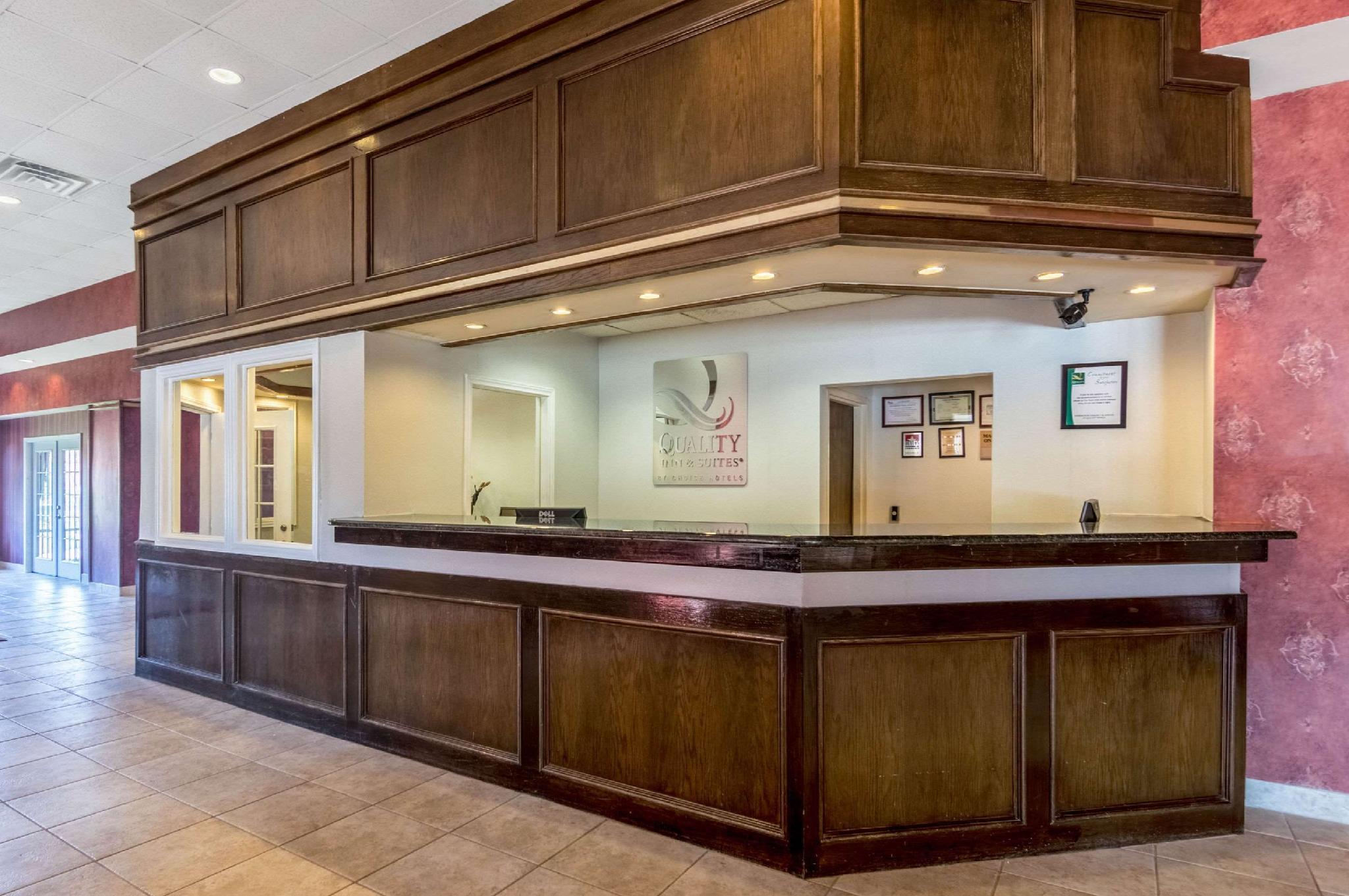 Quality Inn &amp; Suites 4/27