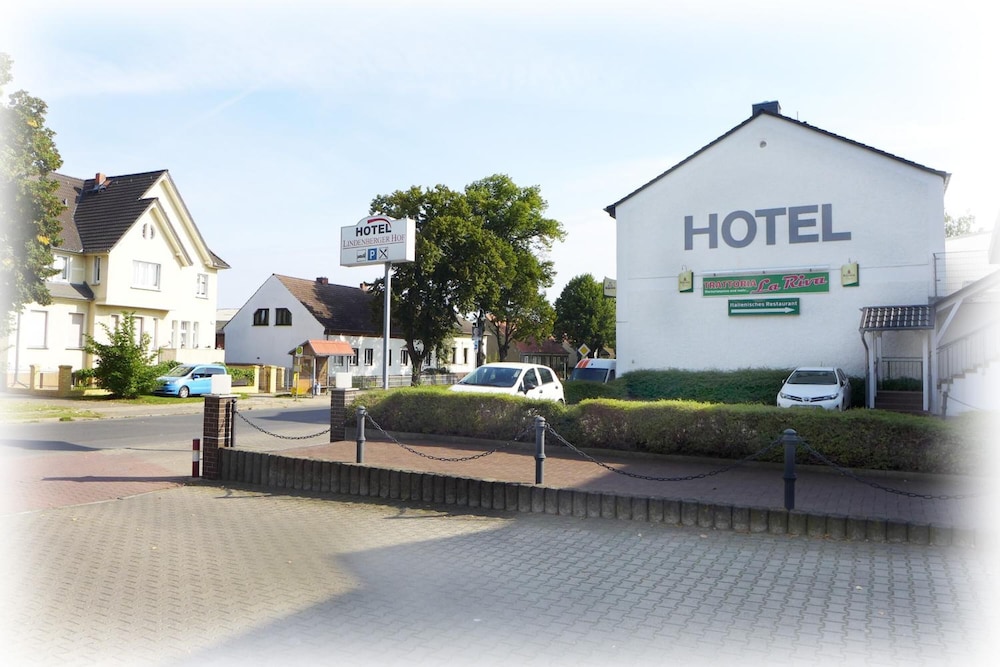 Hotel Lindenberger Hof 27/28