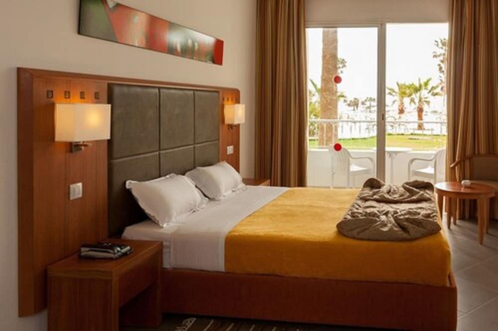 Khayam Garden Beach Resort & Spa 15/61