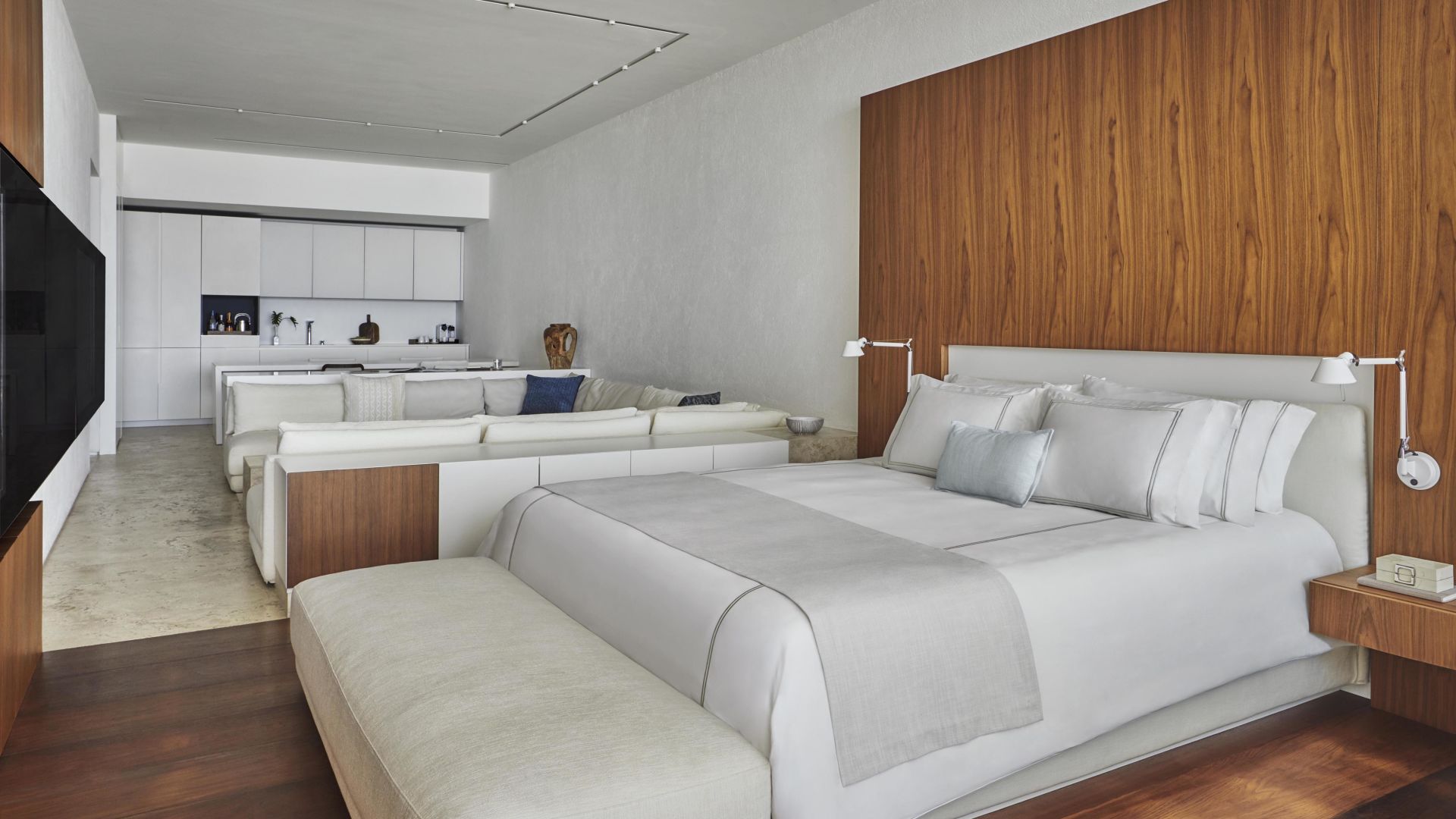 Junior Suite, Double Bed, Partial Ocean View