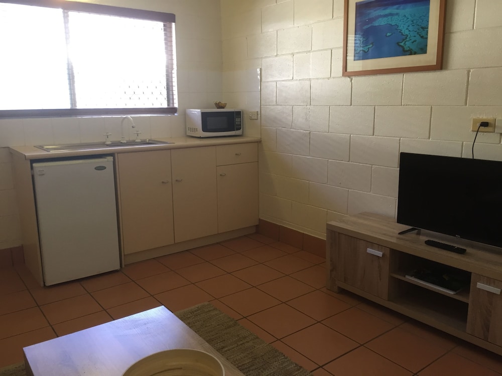 Lake Central Cairns 49/60