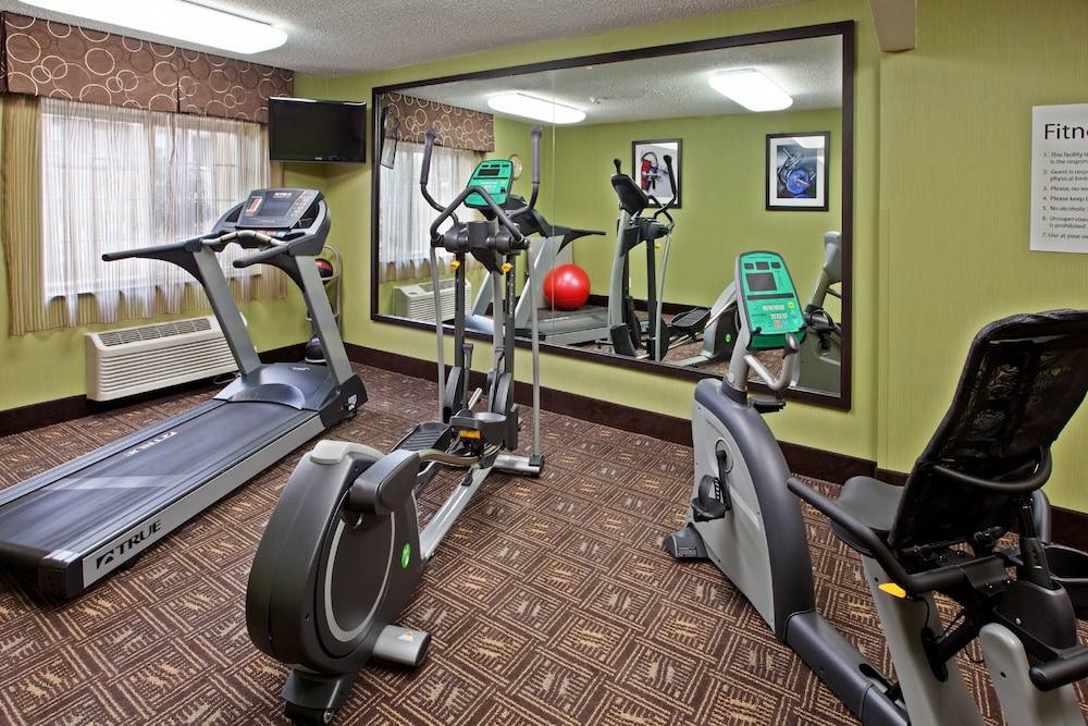 HOLIDAY INN EXPRESS BOWLING GREEN 35/72