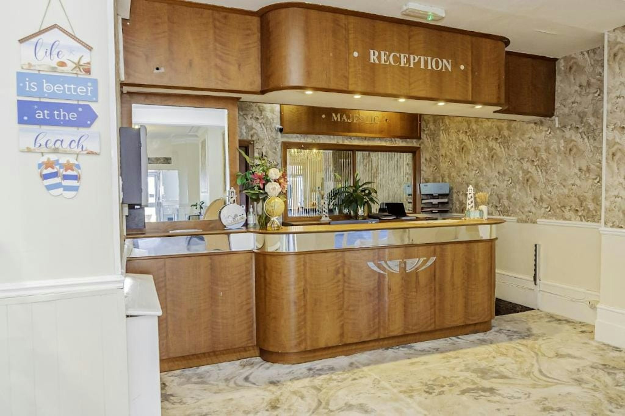 Lobby at Majestic Hotel Eastbourne by Belvilla, EASTBOURNE