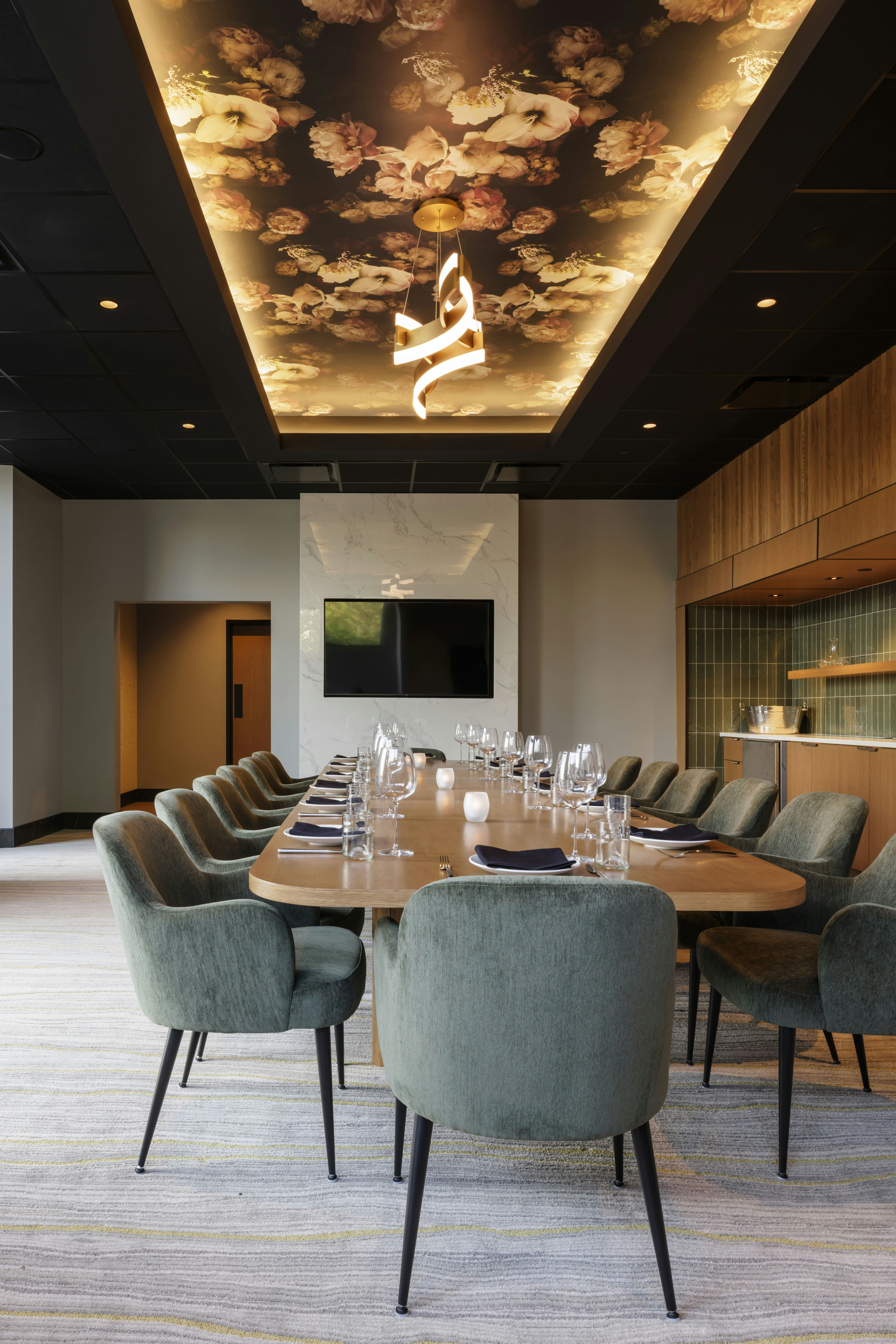 Hilton Arlington Rosslyn The Key 43/51