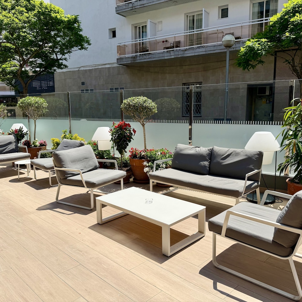Hotel Rosamar Es Blau Lloret Adults Only 44/71