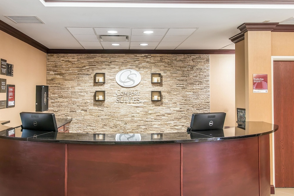 Comfort Suites South Bend Near Casino 13/33