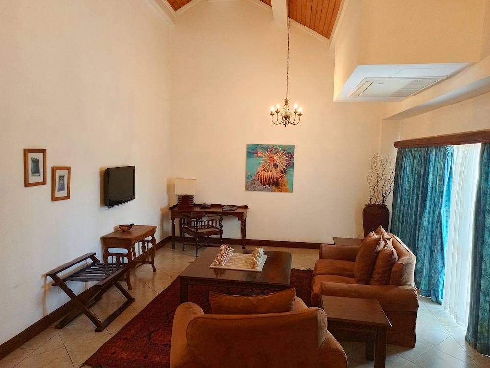 The Heron By Sarovar Portico India, Nairobi 50/77
