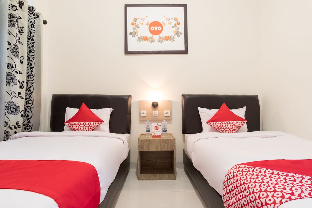 OYO 873 Kamani Homestay Syariah 8/17