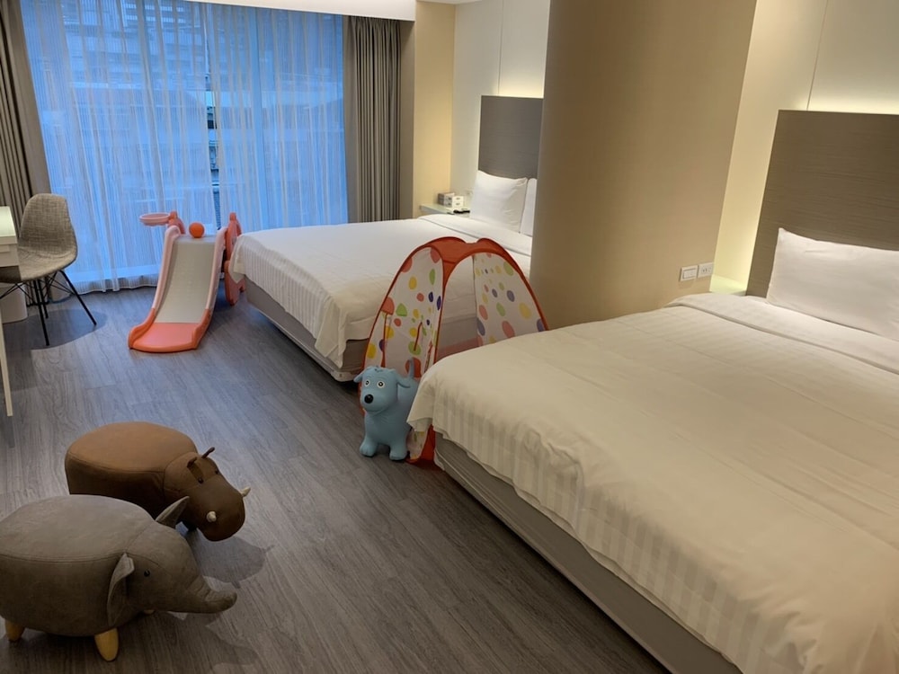 Golden Garden Hotel 29/51