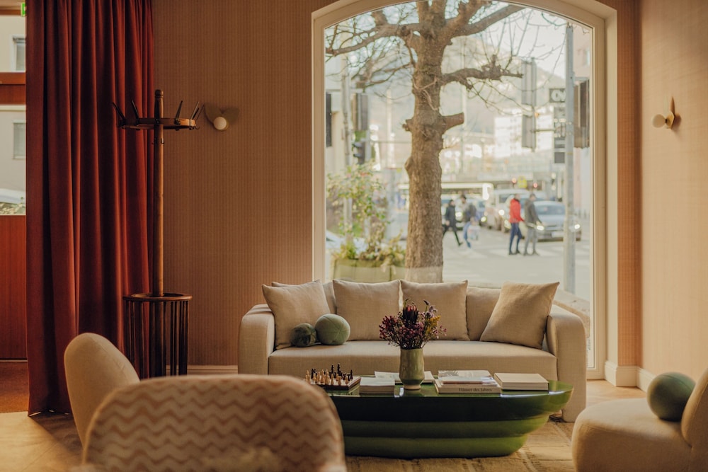 Hotel zum Hirschen 43/61