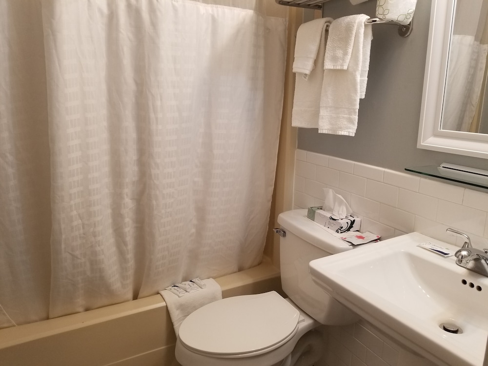 Hampton Village Resort 5/54