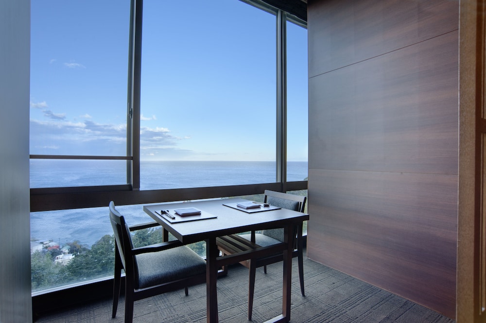 Atami Sekaie 18/23