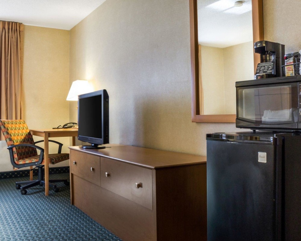 Comfort Inn Jamestown North Dakota 21/31