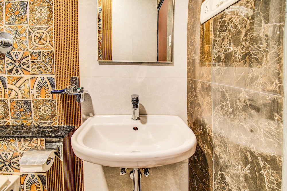 Fabhotel Corporate Crown Koramangala 31/32