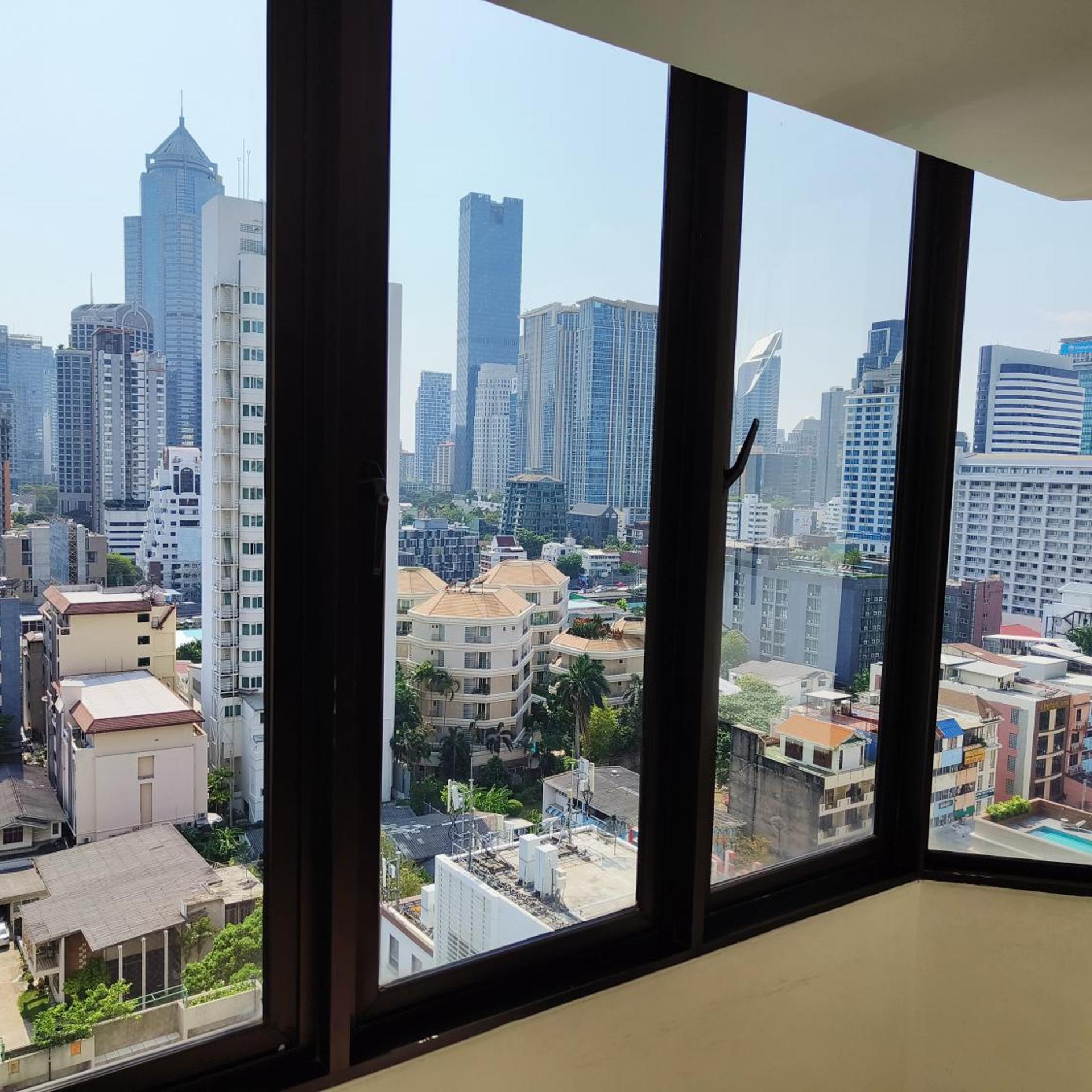 OMNI TOWER SUKHUMVIT NANA BY COMPASS HOSPITALITY 54/61