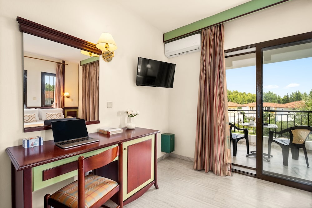 Chrousso Village Hotel 25/50