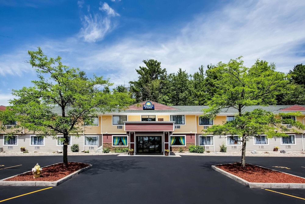 Days Inn & Suites by Wyndham Stevens Point 3/33