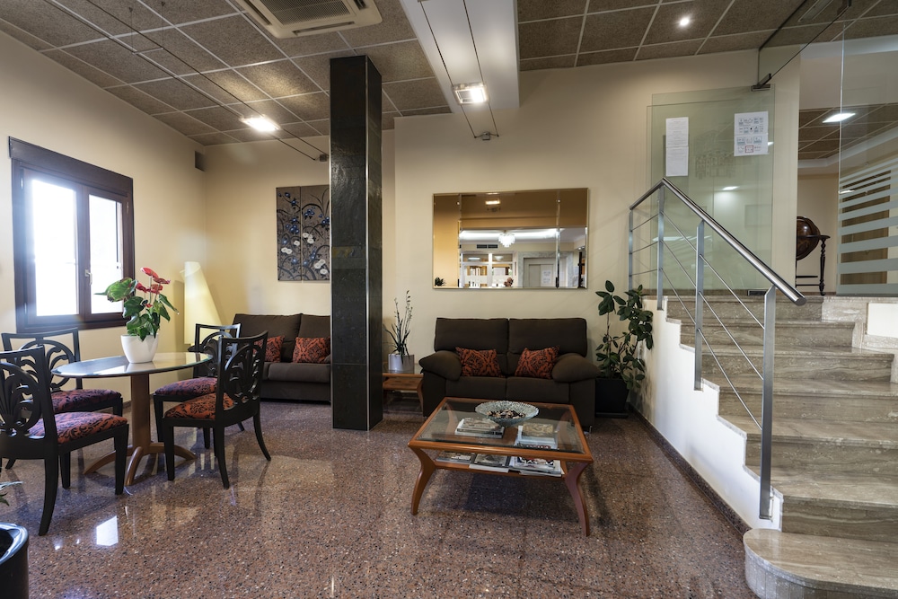 HOTEL ANNA 23/31