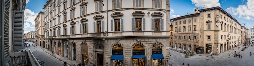 Il Salotto di Firenze 35/43