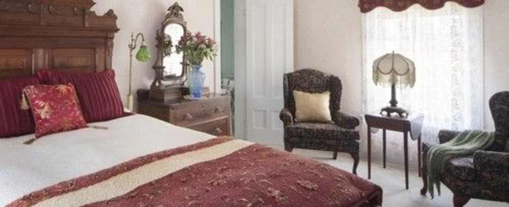 Isaiah Jones Homestead Bed & Breakfast 16/50