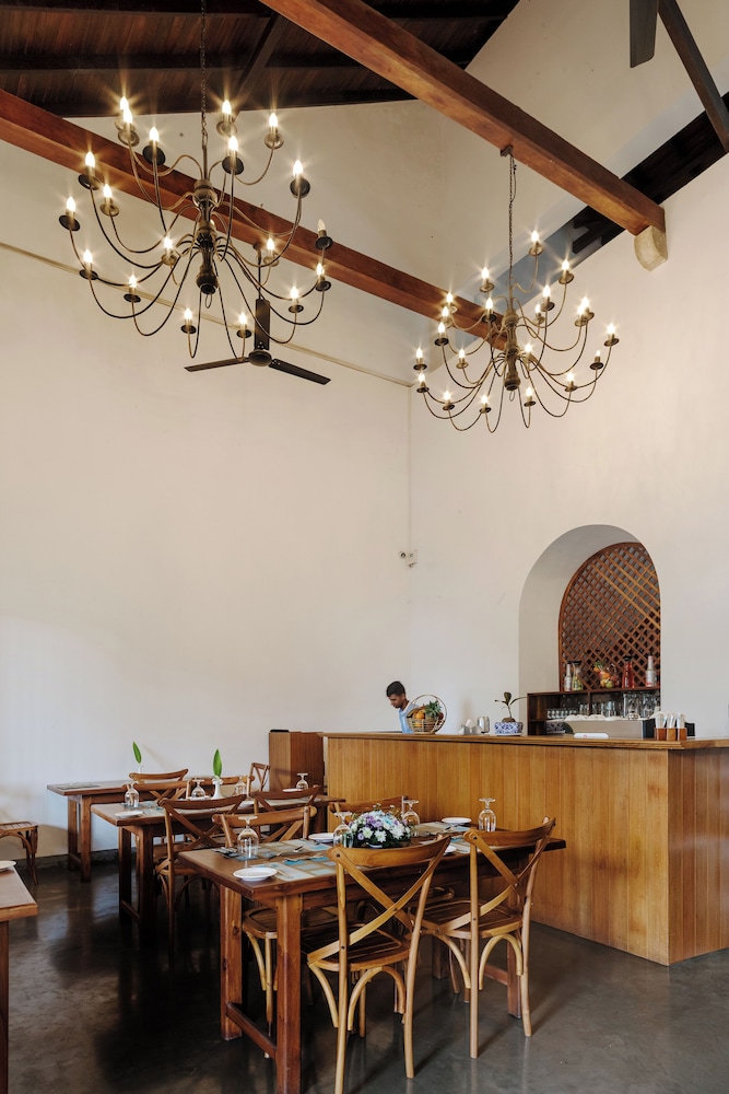 Yara Galle Fort 8/60