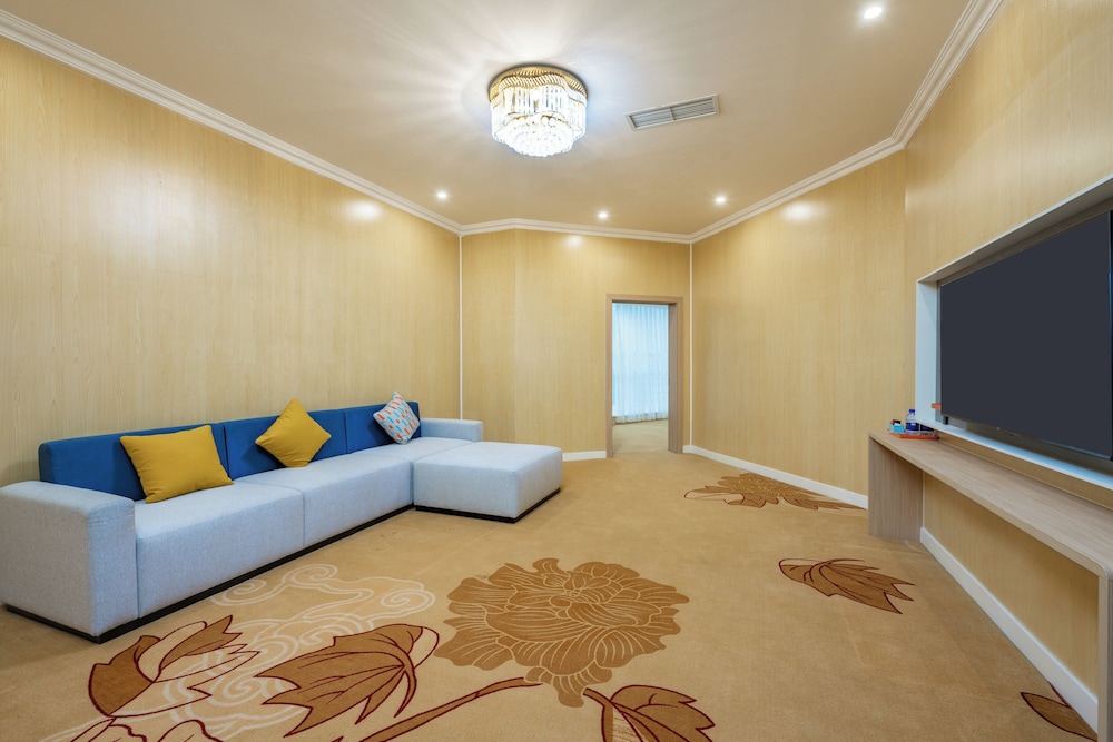 جناح بسرير كينج وسرير فردي بغرفة نوم واحدة، Holiday Inn Express Chengdu Tianfu Square an IHG Hotel 4/5