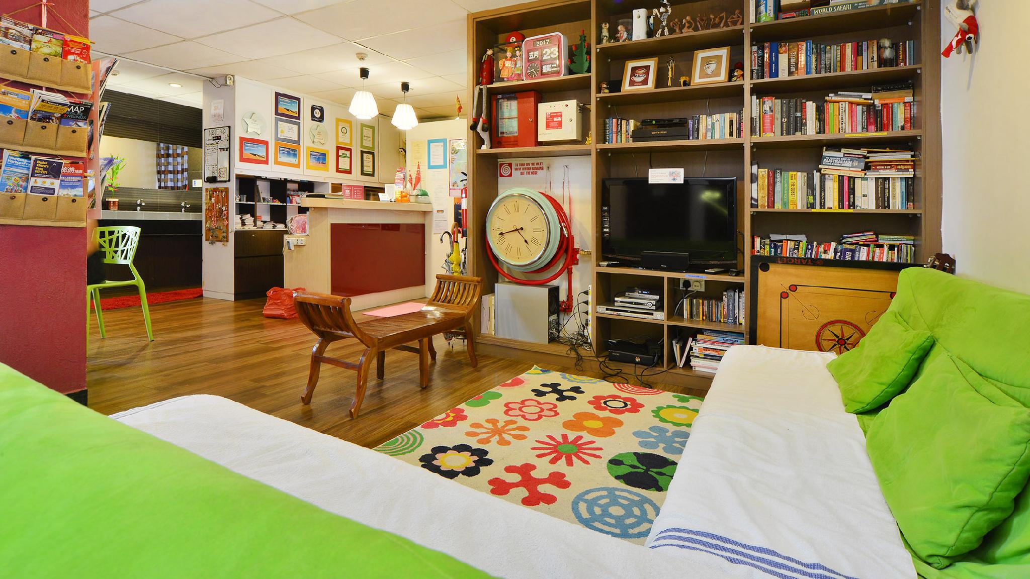 Room, 4 Beds, Twin Beds, Bunk Bed, Shared Bathroom, No Window