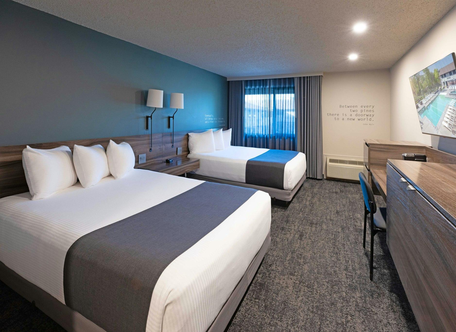 ROOM, 2 QUEEN BEDS, RIVERSIDE