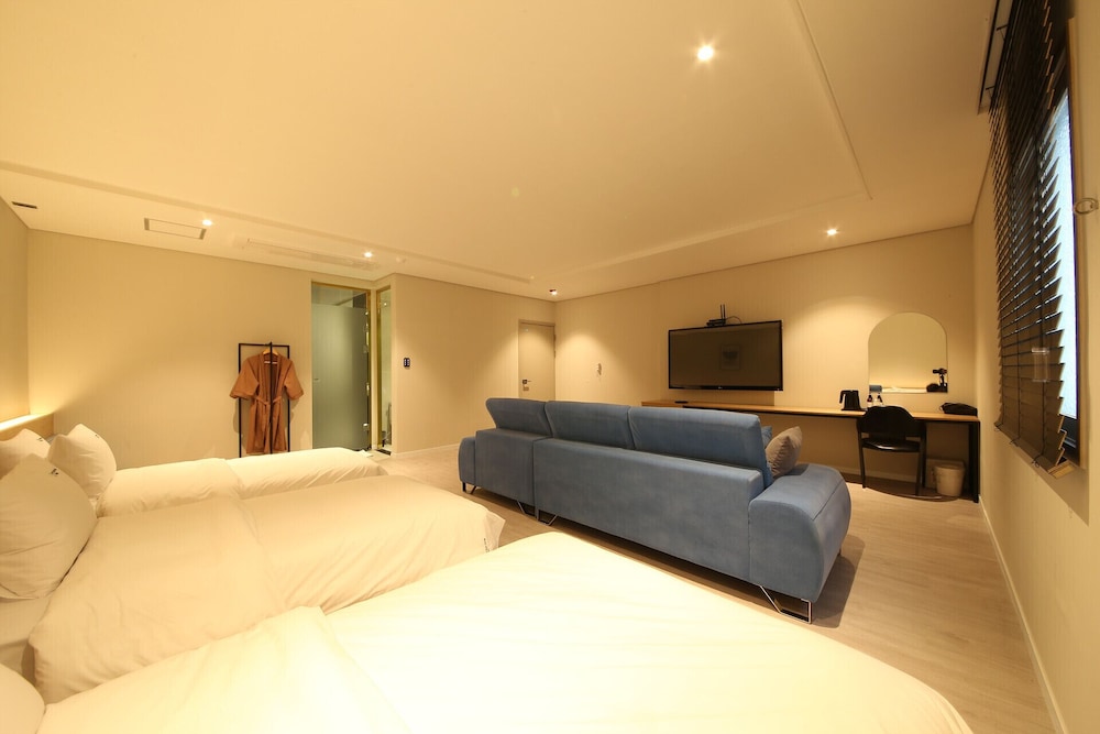 Hotel LeeSunDeok 14/30